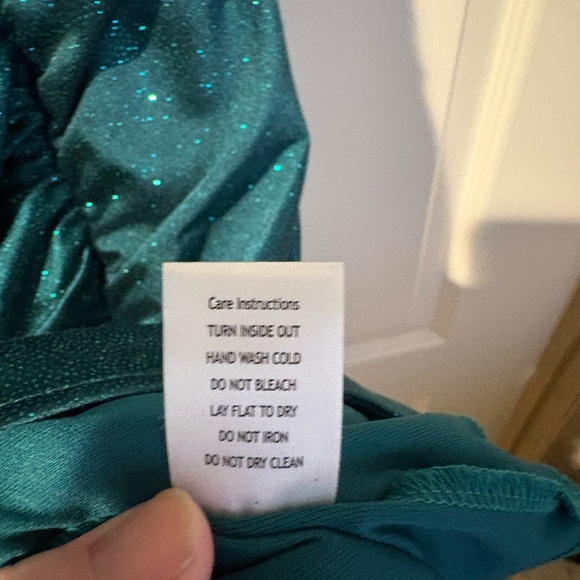 Honey and Rosie Sparkling Green Ruched Midi Dress - Picture 5 of 8